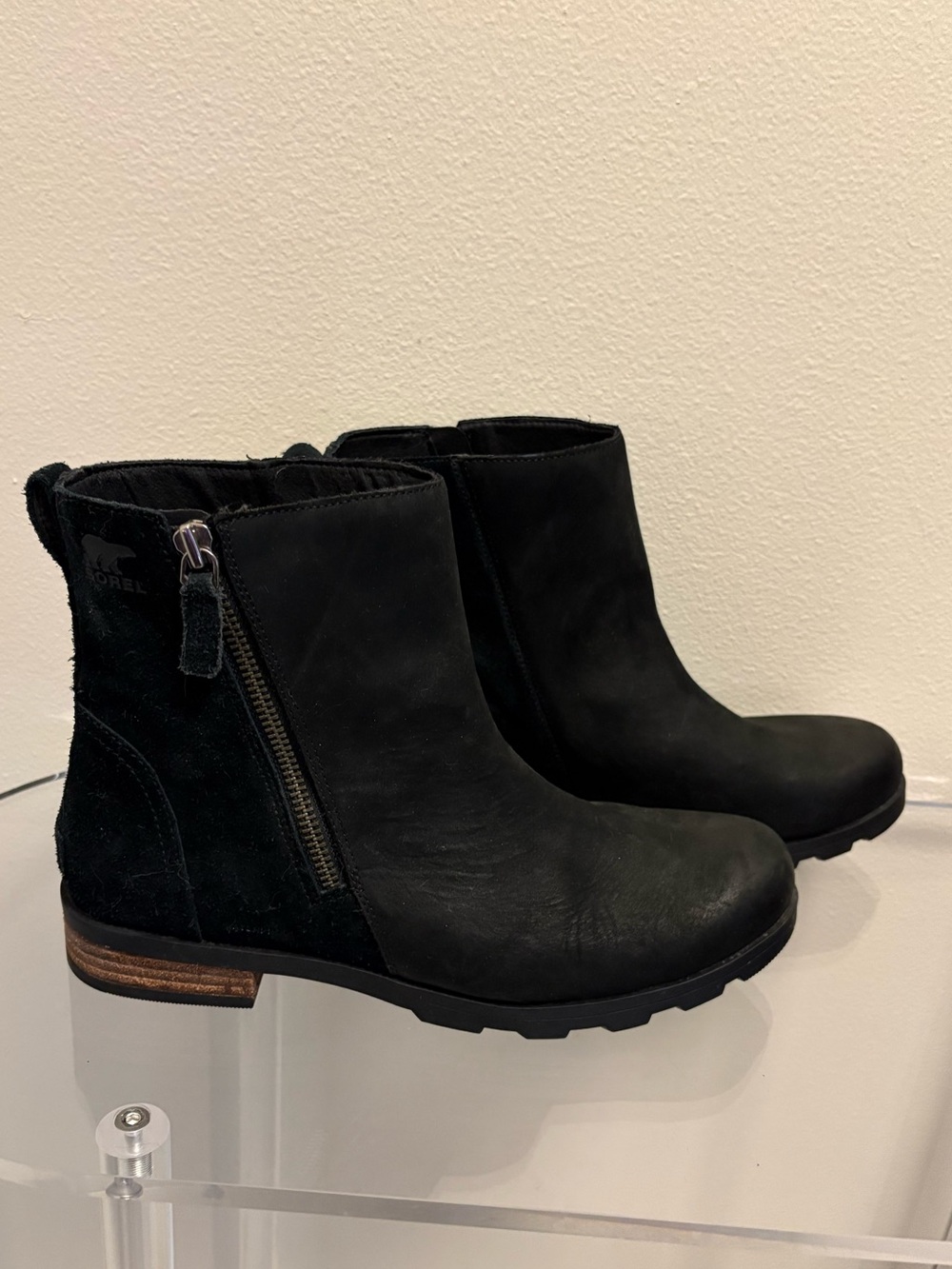 Sorel Emelie waterproof boots SIZE 12